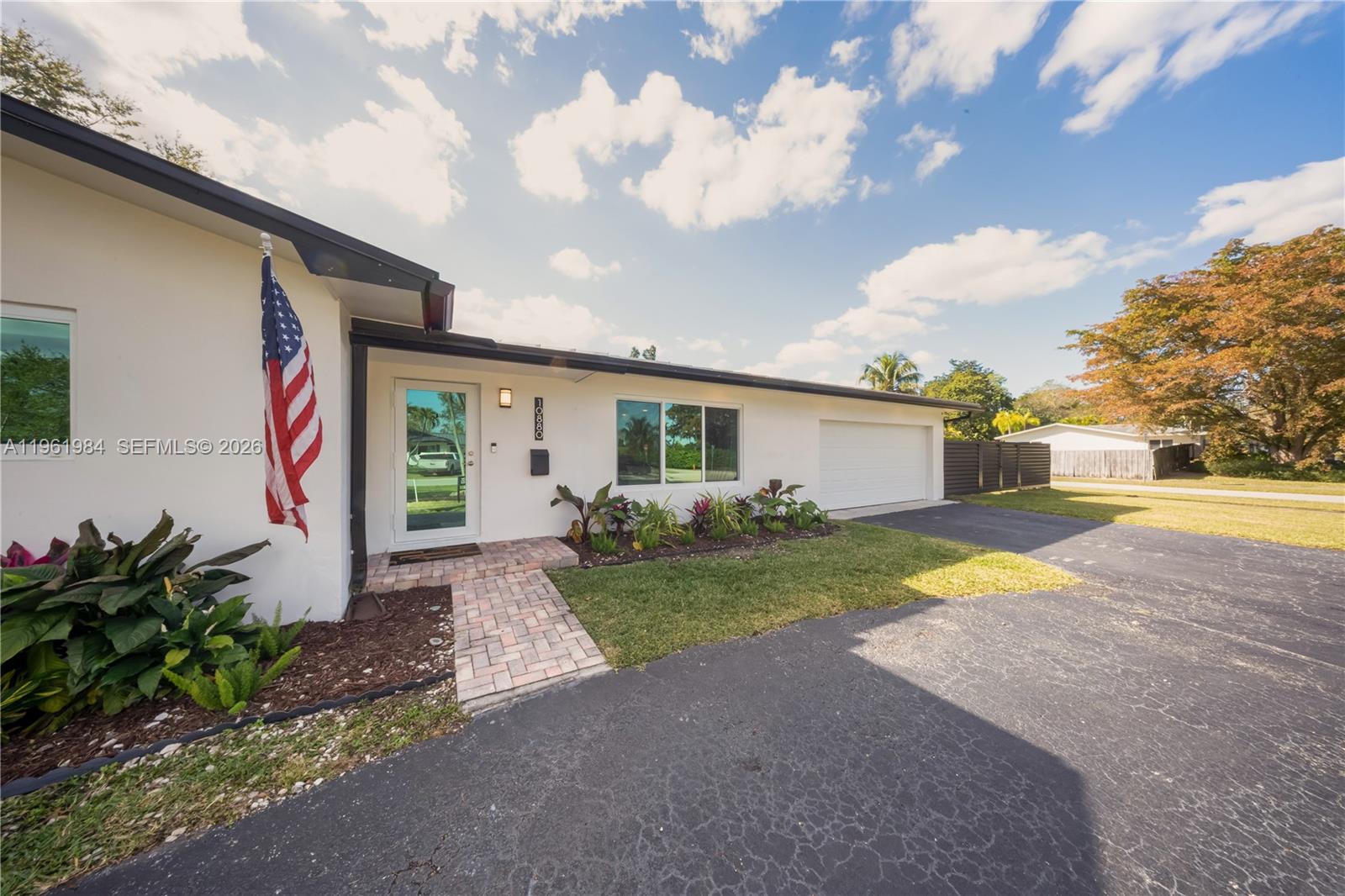 10880 Southwest 120th Street Miami, FL 33176 - Photo 3 of 50