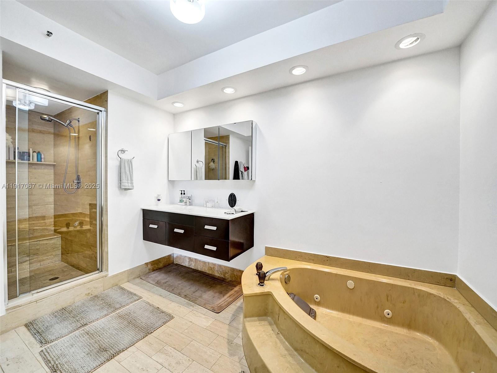 20281 East Country Club Drive, Unit 1114 Aventura, FL 33180 - Photo 43 of 87