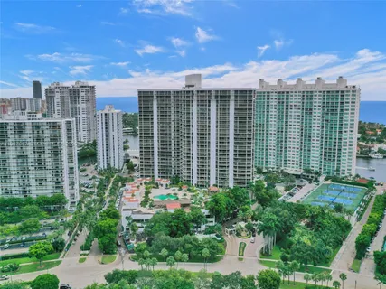 $6,500 | 20281 East Country Club Drive, Unit 1114, Aventura, FL 33180