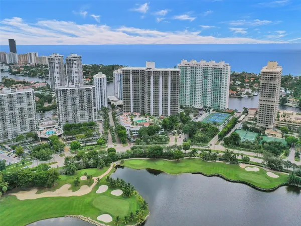 $6,500 | 20281 East Country Club Drive, Unit 1114, Aventura, FL 33180