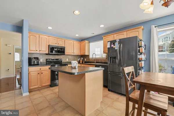 $339,900 | 480 Nursery Drive South, Mechanicsburg, PA 17055