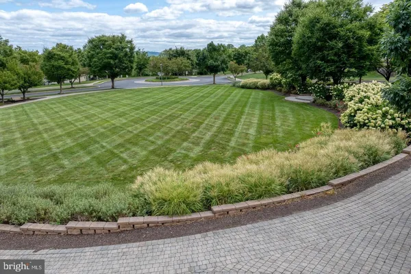 $339,900 | 480 Nursery Drive South, Mechanicsburg, PA 17055
