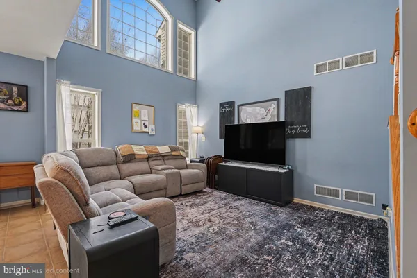 $339,900 | 480 Nursery Drive South, Mechanicsburg, PA 17055