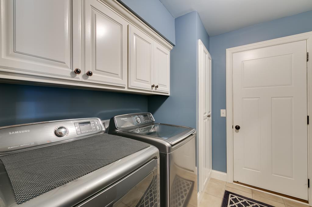 999 Savannah Road Eagan, MN 55123 - Photo 24 of 49 Gallery Image 24