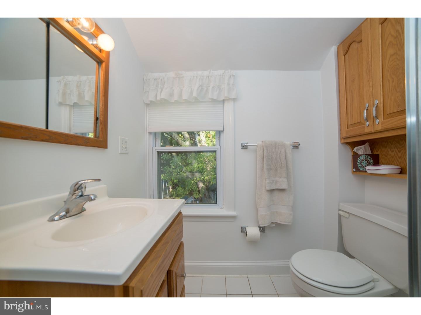 30 Harmil Road Broomall, PA 19008 - Photo 17 of 25 Master Bathroom