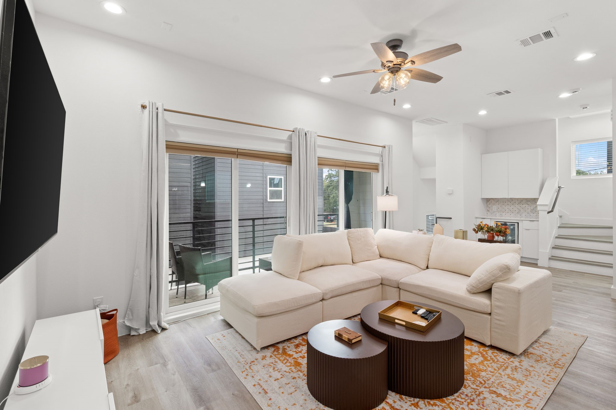 517 Schweikhardt Street Houston, TX 77020 - Photo 2 of 49 a living room with furniture and a large window