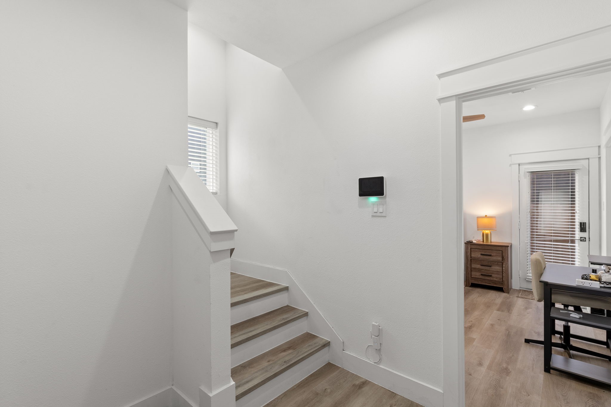 517 Schweikhardt Street Houston, TX 77020 - Photo 37 of 49 a view of a hallway with seating area