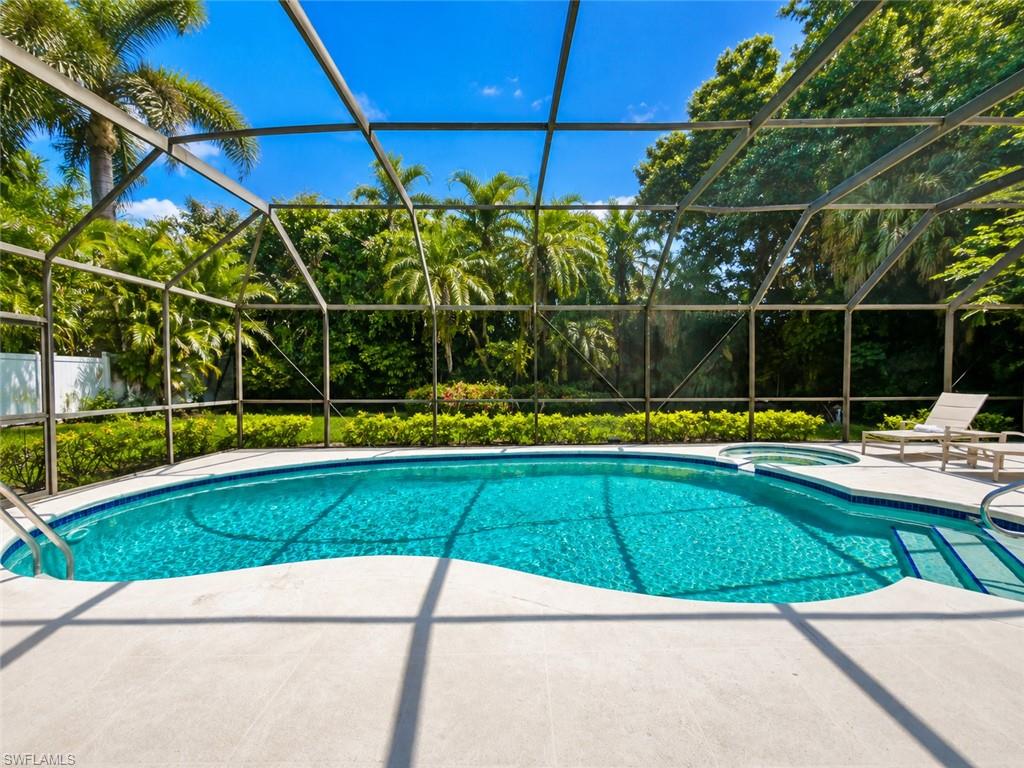 660 Regatta Road Naples, FL 34103 - Photo 10 of 39 Gallery Image 10