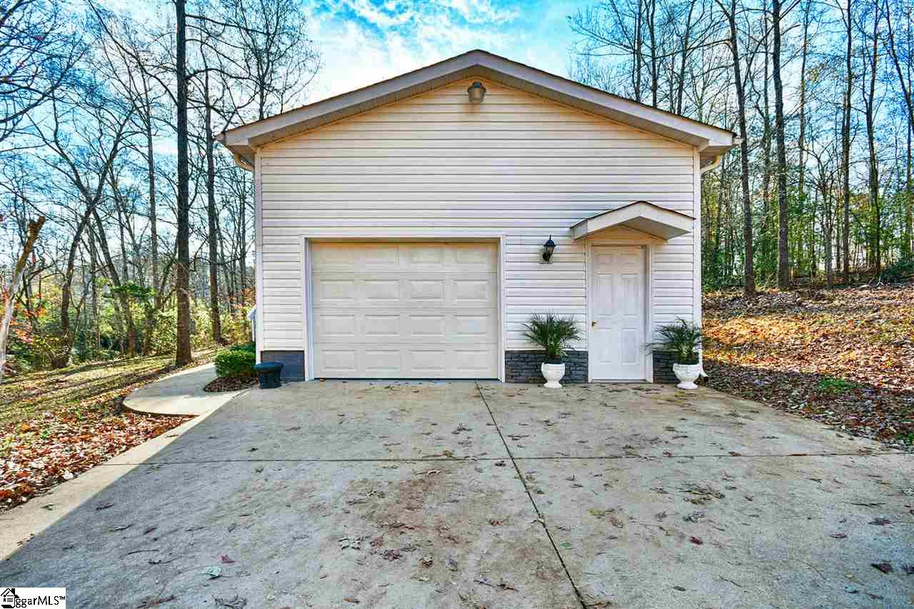 1215 White Road Piedmont, SC 29673 - Photo 9 of 36 Gallery Image 9