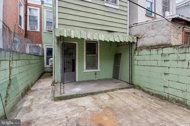 $1,500 | 1933 Page Street, Philadelphia, PA 19121