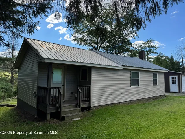 $1,200 | 131 Ball Pond Road, Thompson, PA 18465