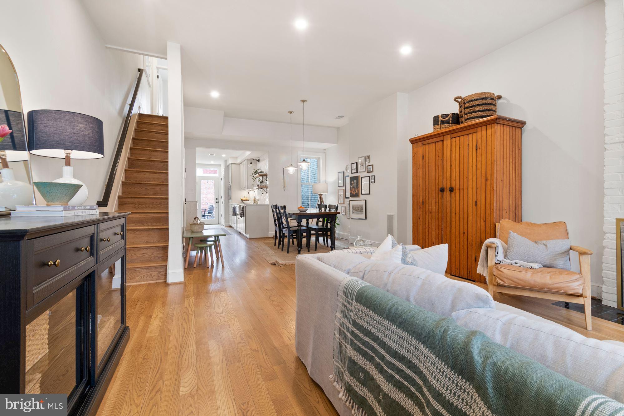 104 10th Street Southeast Washington, DC 20003 - Photo 14 of 31