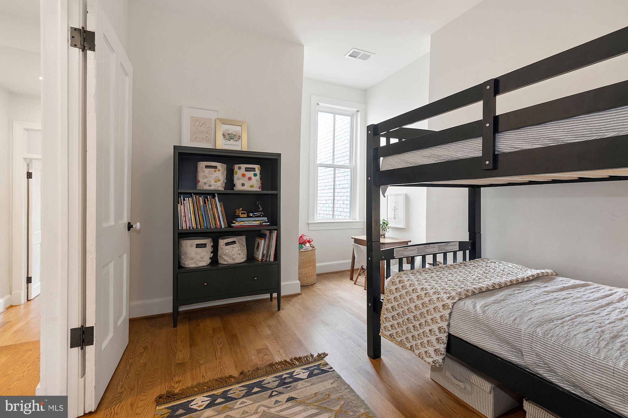 104 10th Street Southeast Washington, DC 20003 - Photo 26 of 31