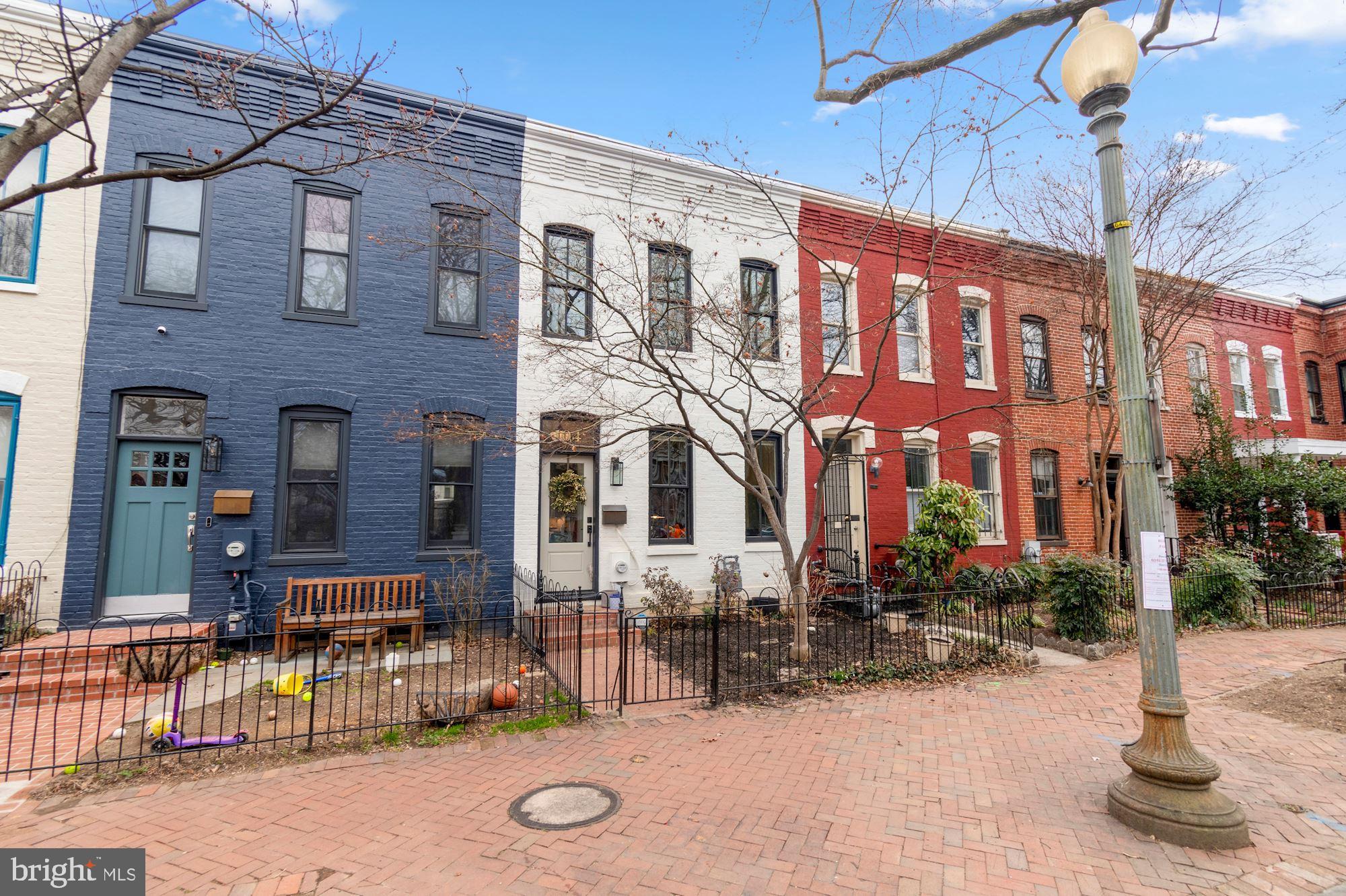 104 10th Street Southeast Washington, DC 20003 - Photo 28 of 31