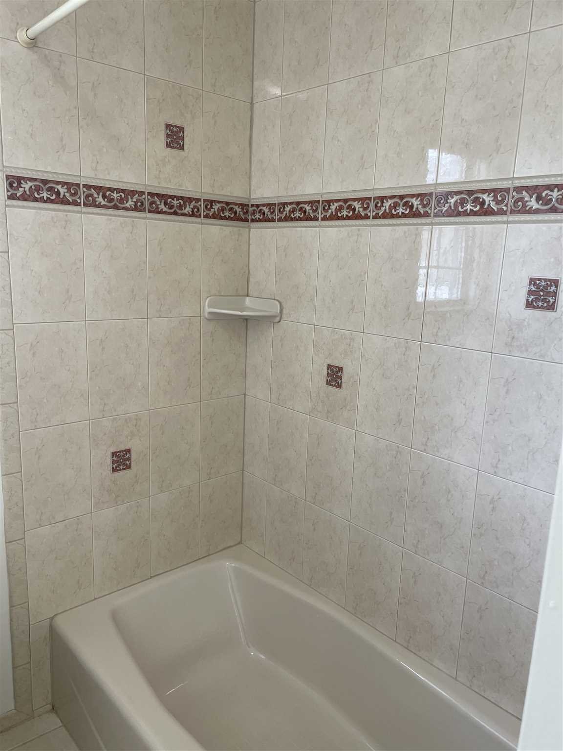 36 Sutton Park Road Poughkeepsie, NY 12603 - Photo 10 of 17 a close view of a bathtub in bathroom