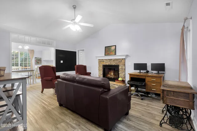 $1,800 | 116 Gregory Drive, Jacksonville, NC 28540