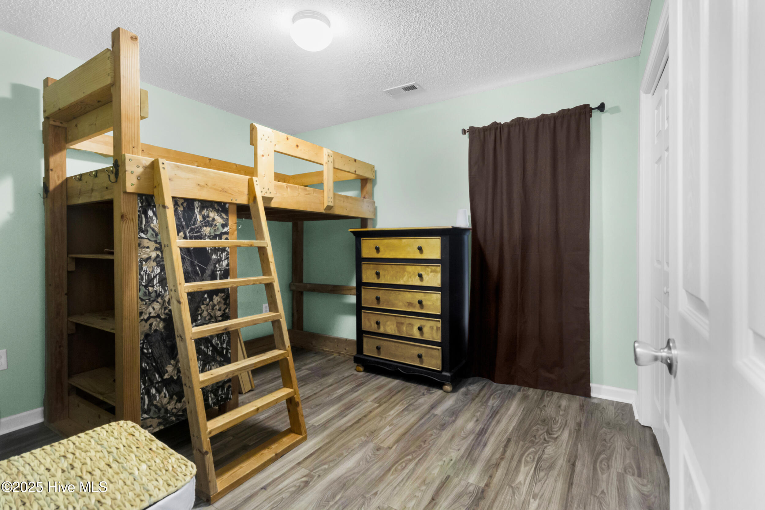 116 Gregory Drive Jacksonville, NC 28540 - Photo 2 of 28 2_1