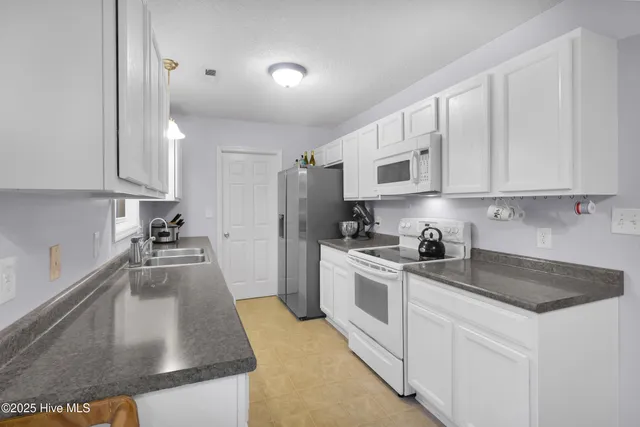 $1,800 | 116 Gregory Drive, Jacksonville, NC 28540