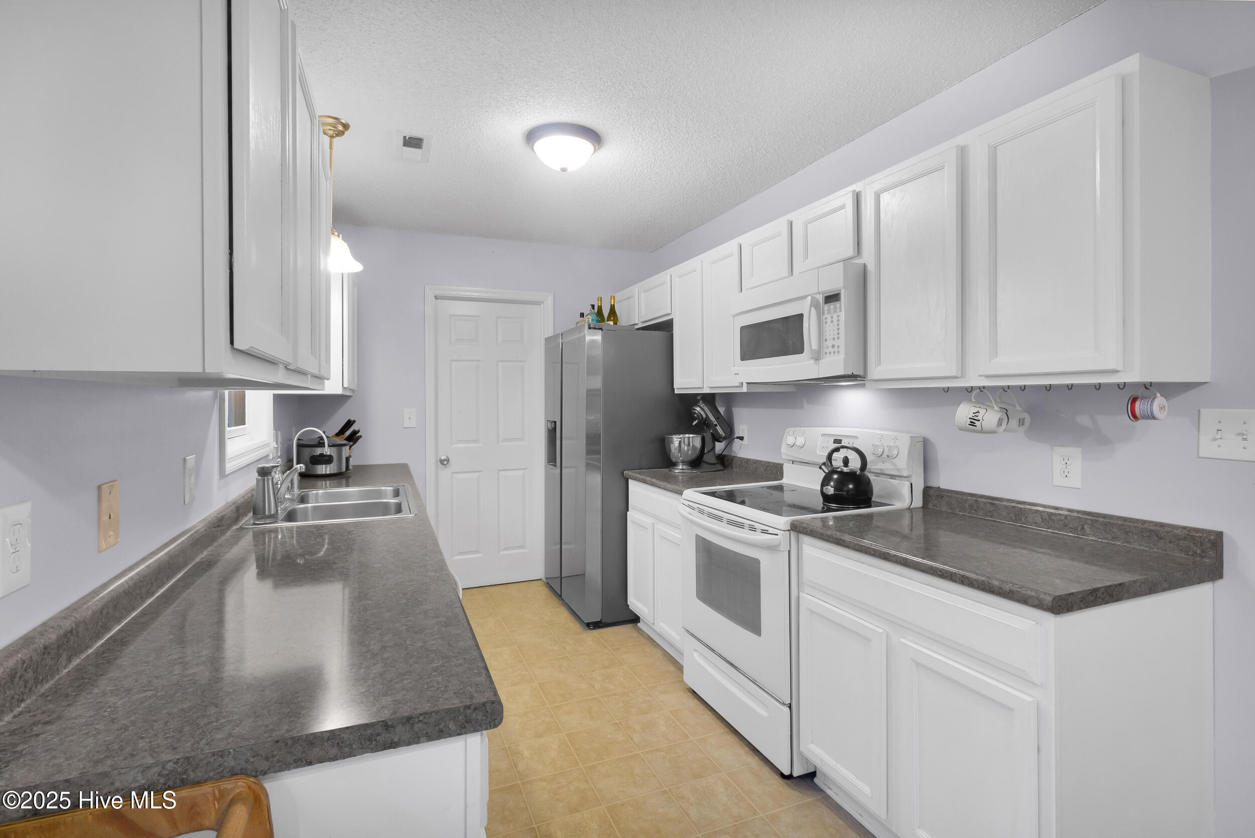 116 Gregory Drive Jacksonville, NC 28540 - Photo 8 of 28 9_8