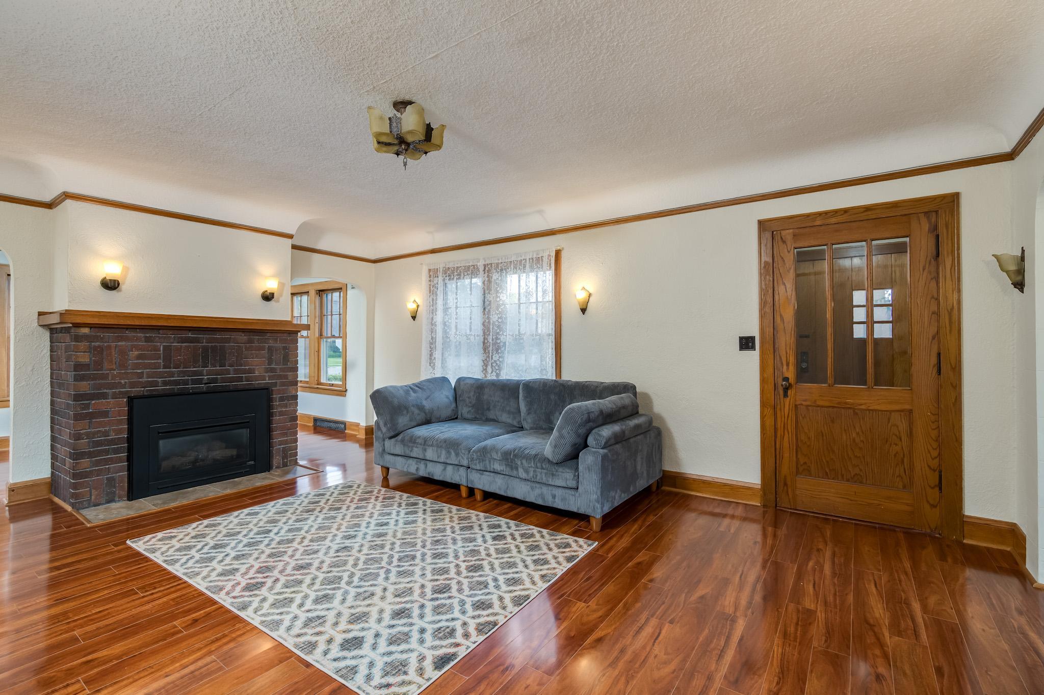 802 Range Street Mankato, MN 56003 - Photo 7 of 49