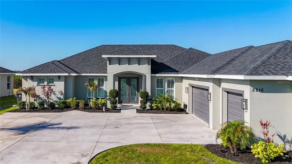 $795,000 | 5216 Lake Venice Drive, Wimauma, FL 33598