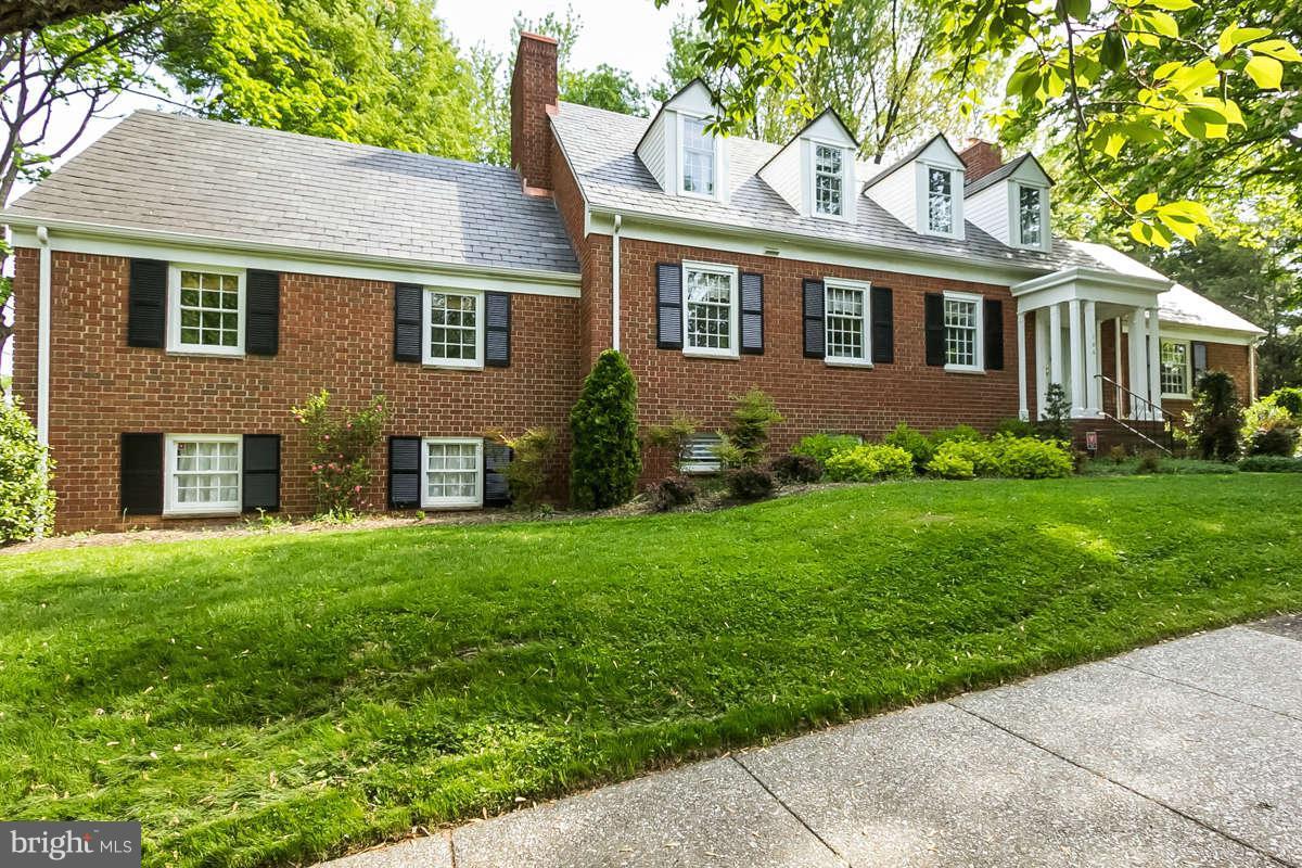 106 St Martins Road Baltimore, MD 21218 - Photo 1 of 25 Exterior (Front)