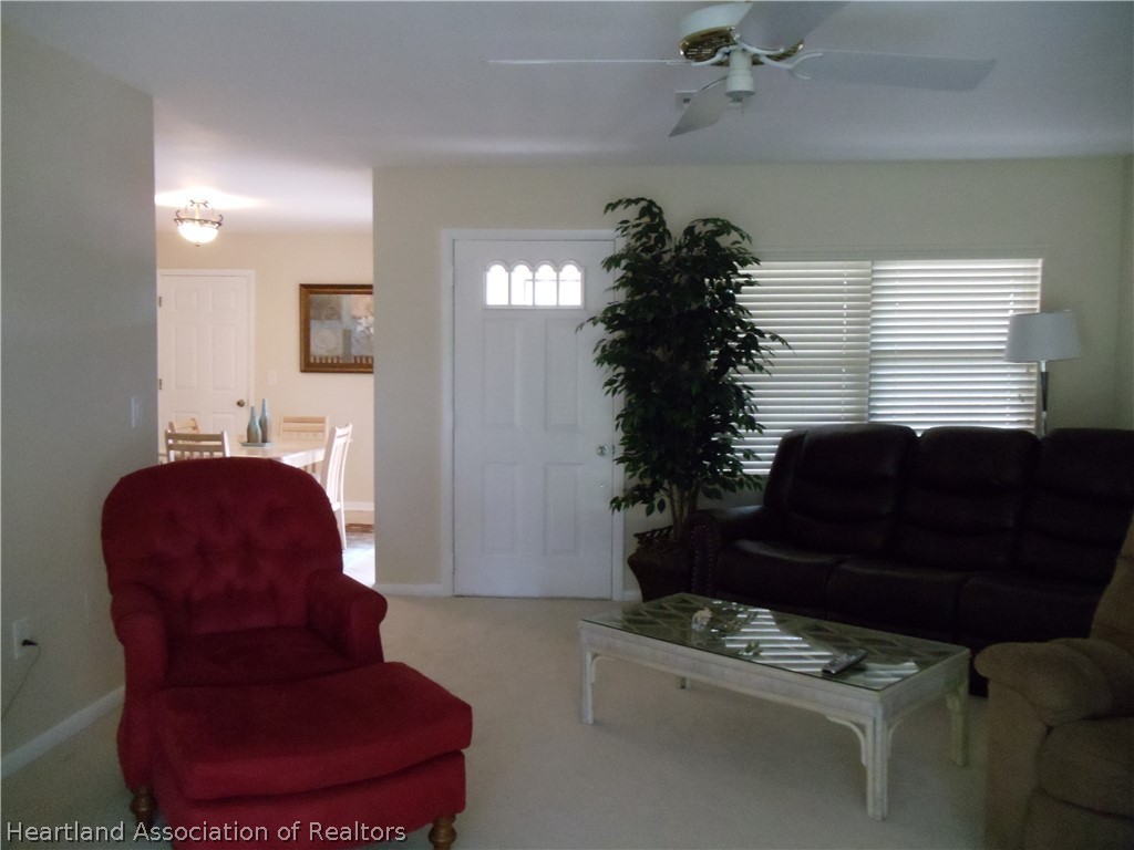 102 Loquat Road Northeast Lake Placid, FL 33852 - Photo 3 of 17 Gallery Image 3