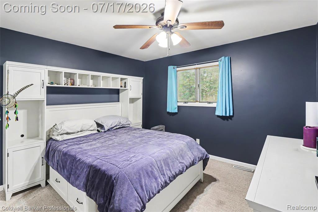 1304 Rinoco Street Waterford, MI 48327 - Photo 13 of 24 Gallery Image 13