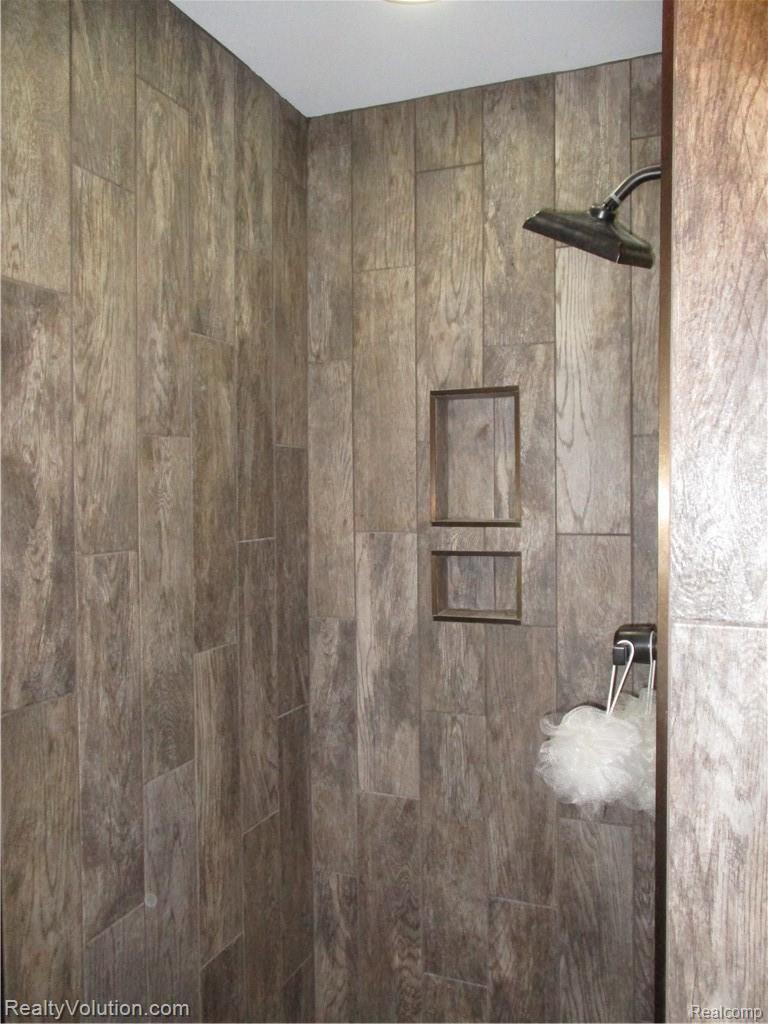 4679 Catlin Road Columbiaville, MI 48421 - Photo 13 of 29 IMG_0188.JPG