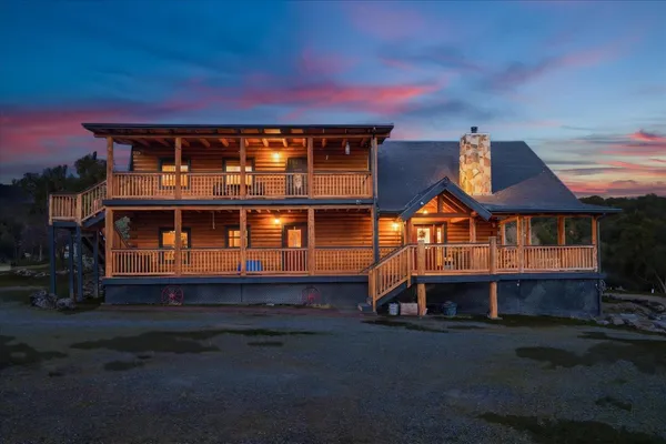 $885,000 | 43227 Leach Road, Ahwahnee, CA 93601