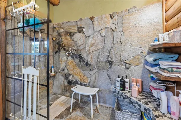 $885,000 | 43227 Leach Road, Ahwahnee, CA 93601