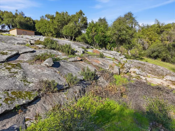 $885,000 | 43227 Leach Road, Ahwahnee, CA 93601