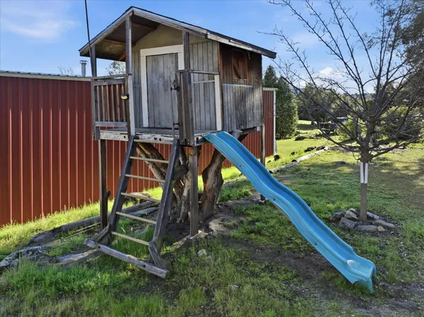 $885,000 | 43227 Leach Road, Ahwahnee, CA 93601