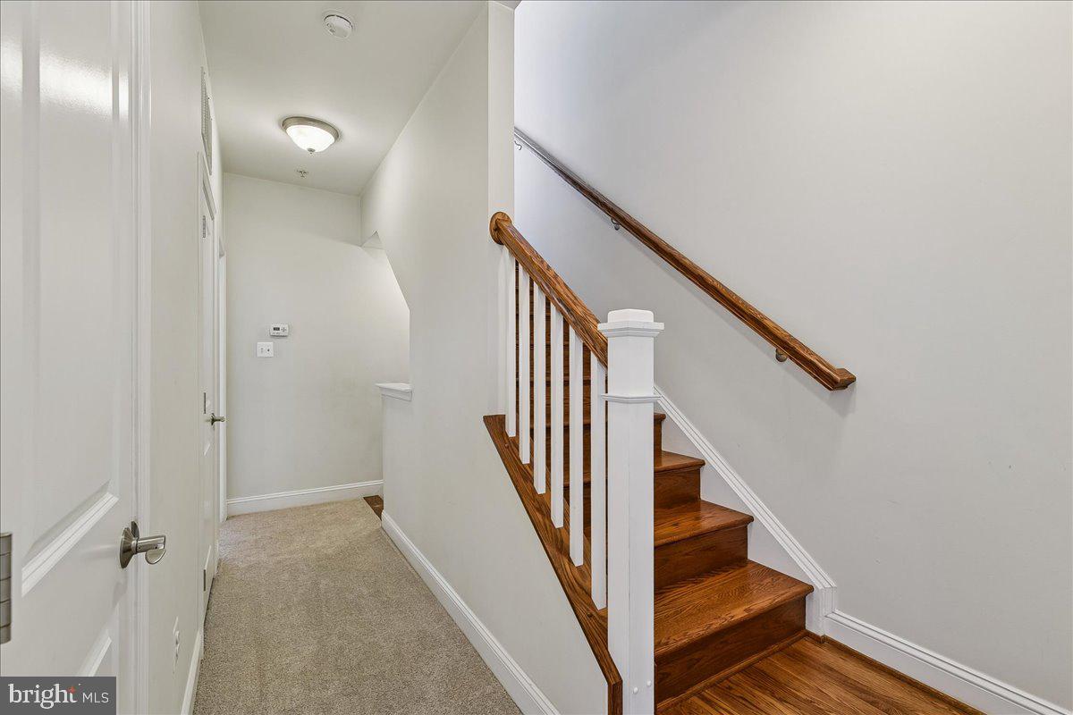 105 Meridian Lane Towson, MD 21286 - Photo 5 of 56 a view of entryway