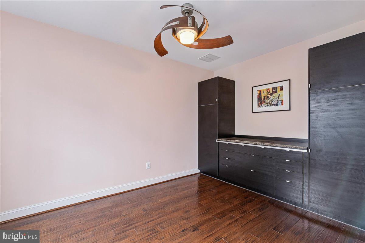 105 Meridian Lane Towson, MD 21286 - Photo 7 of 56 a view of a livingroom with wooden floor