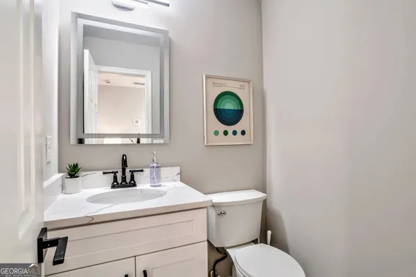 $5,950 | 8008 Clearview Circle, Riverdale, GA 30296