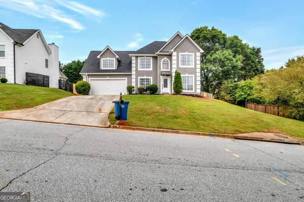 $5,950 | 8008 Clearview Circle, Riverdale, GA 30296