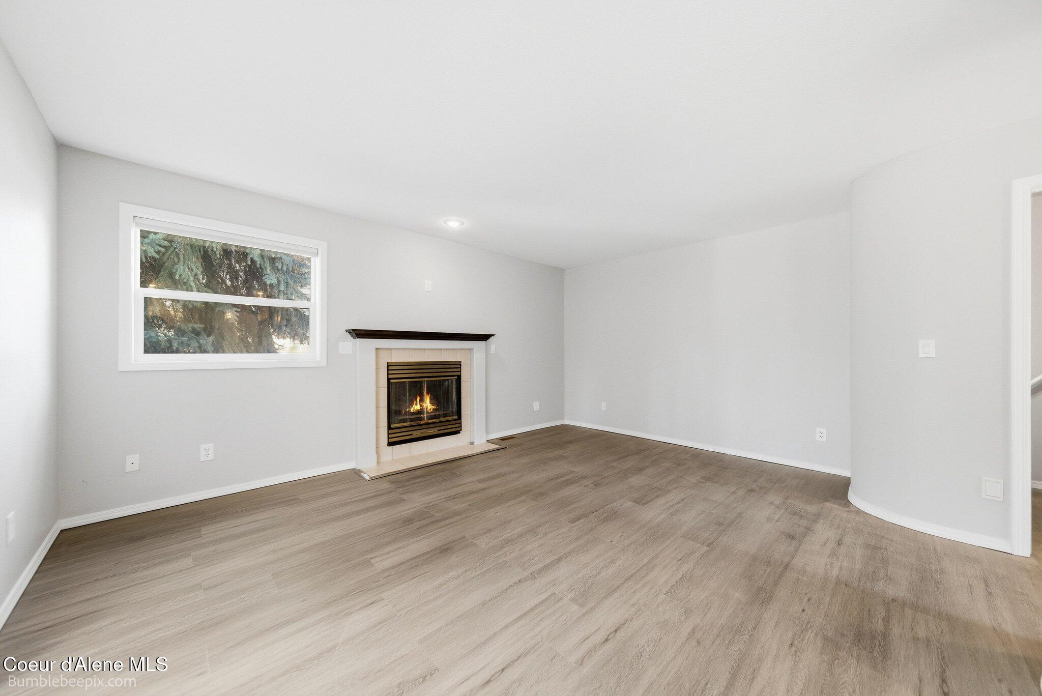 900 South Riverside Harbor Drive Post Falls, ID 83854 - Photo 13 of 54 012_bb193575-12_474