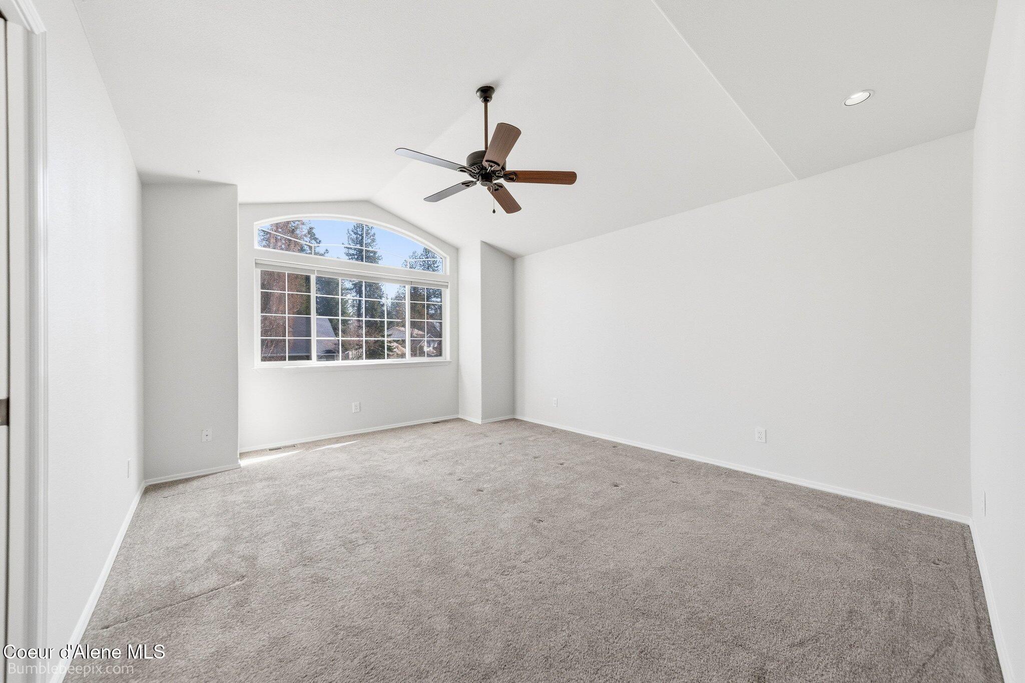 900 South Riverside Harbor Drive Post Falls, ID 83854 - Photo 31 of 54 030_bb193575-30_20