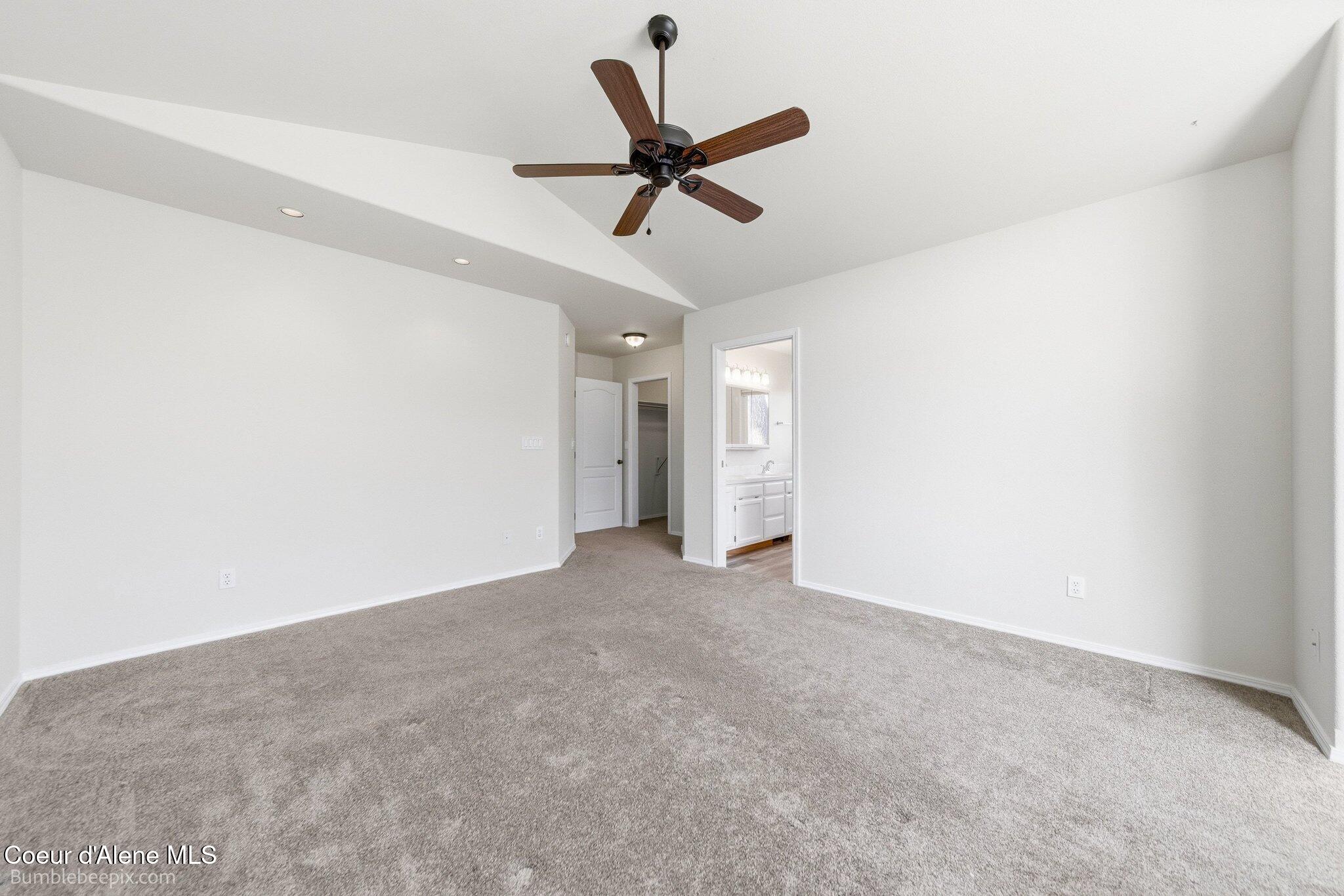 900 South Riverside Harbor Drive Post Falls, ID 83854 - Photo 32 of 54 031_bb193575-31_530