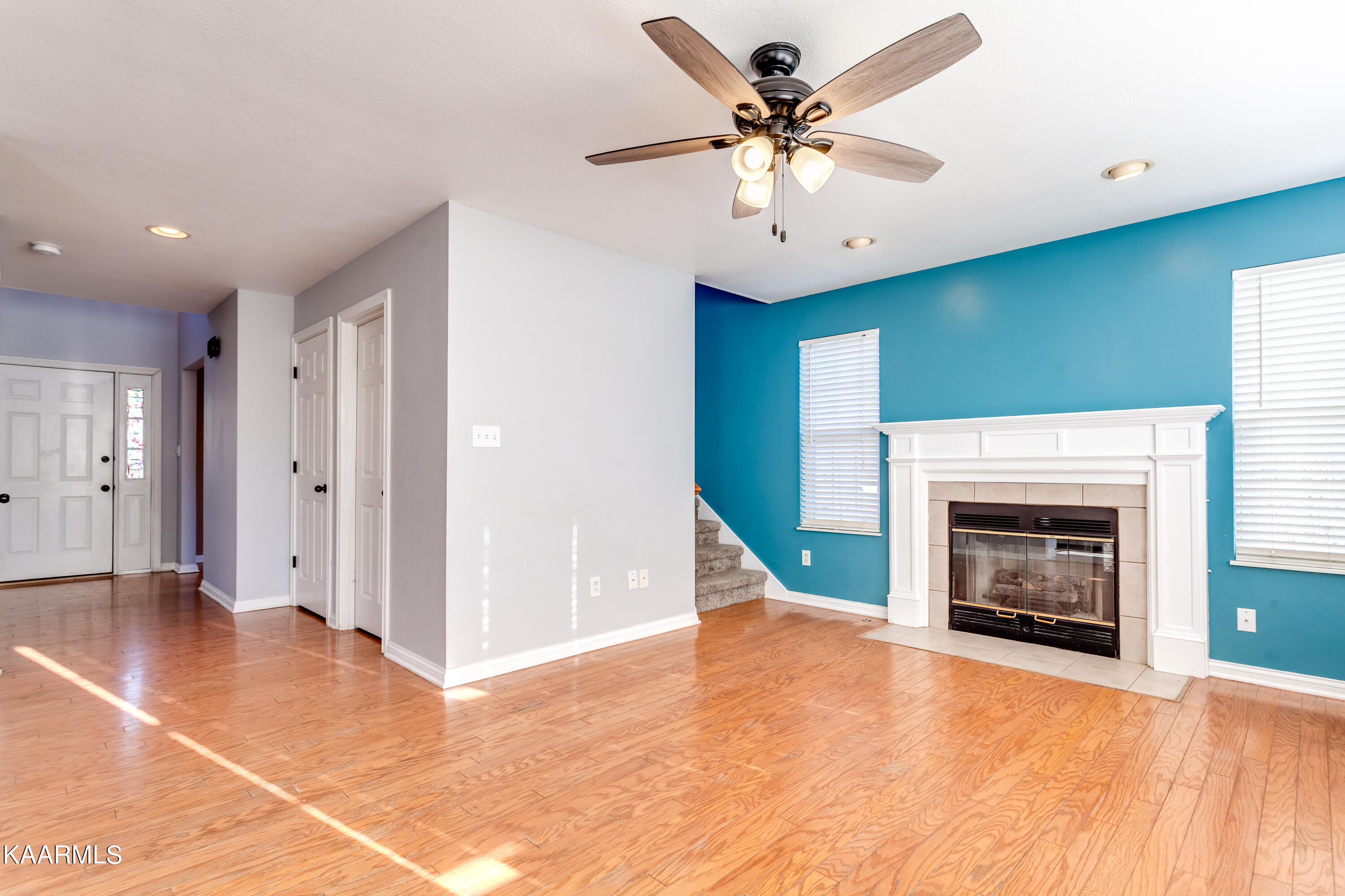 1130 Fox Ridge Drive Powell, TN 37849 - Photo 14 of 45 14 Family Room