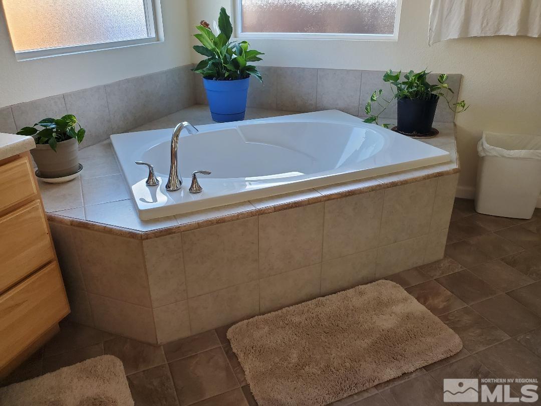 2725 Daffodil Way Reno, NV 89512 - Photo 8 of 15 Photo 8