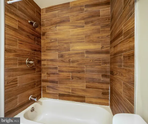 $2,600 | 1412 Cottonwood Court, Woodbridge, VA 22191