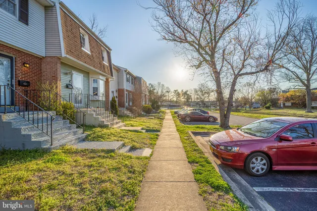 $2,600 | 1412 Cottonwood Court, Woodbridge, VA 22191