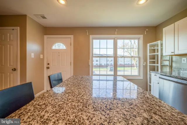 $2,600 | 1412 Cottonwood Court, Woodbridge, VA 22191