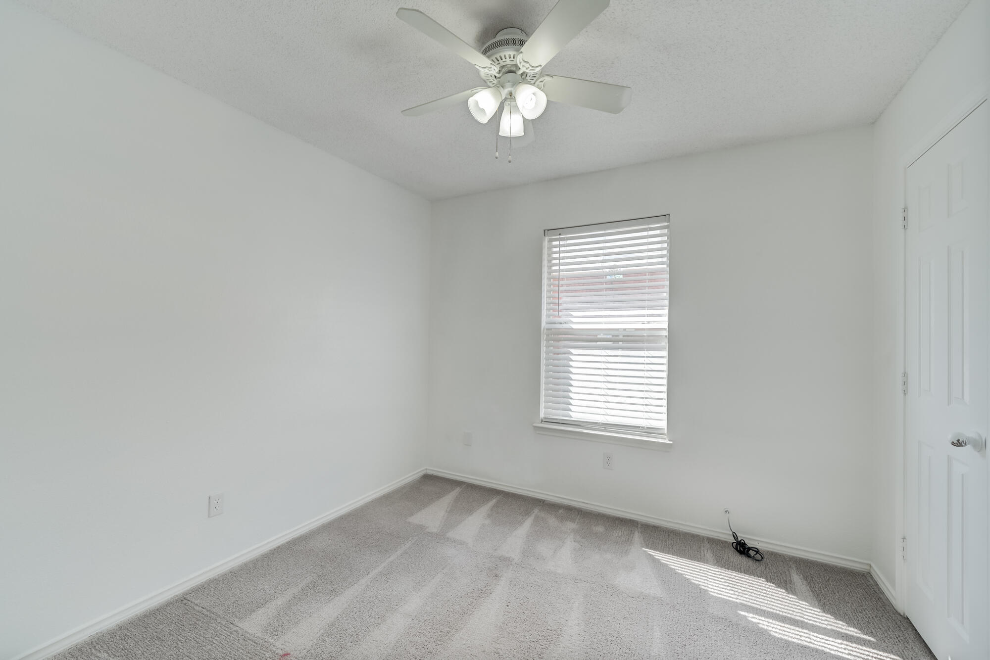 6016 Duke Street Lubbock, TX 79416 - Photo 13 of 17 6016_Duke_013