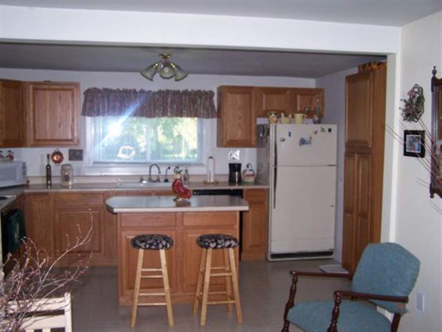 5555 Cribbins Road Avoca, MI 48006 - Photo 7 of 15 31067283-6.JPG