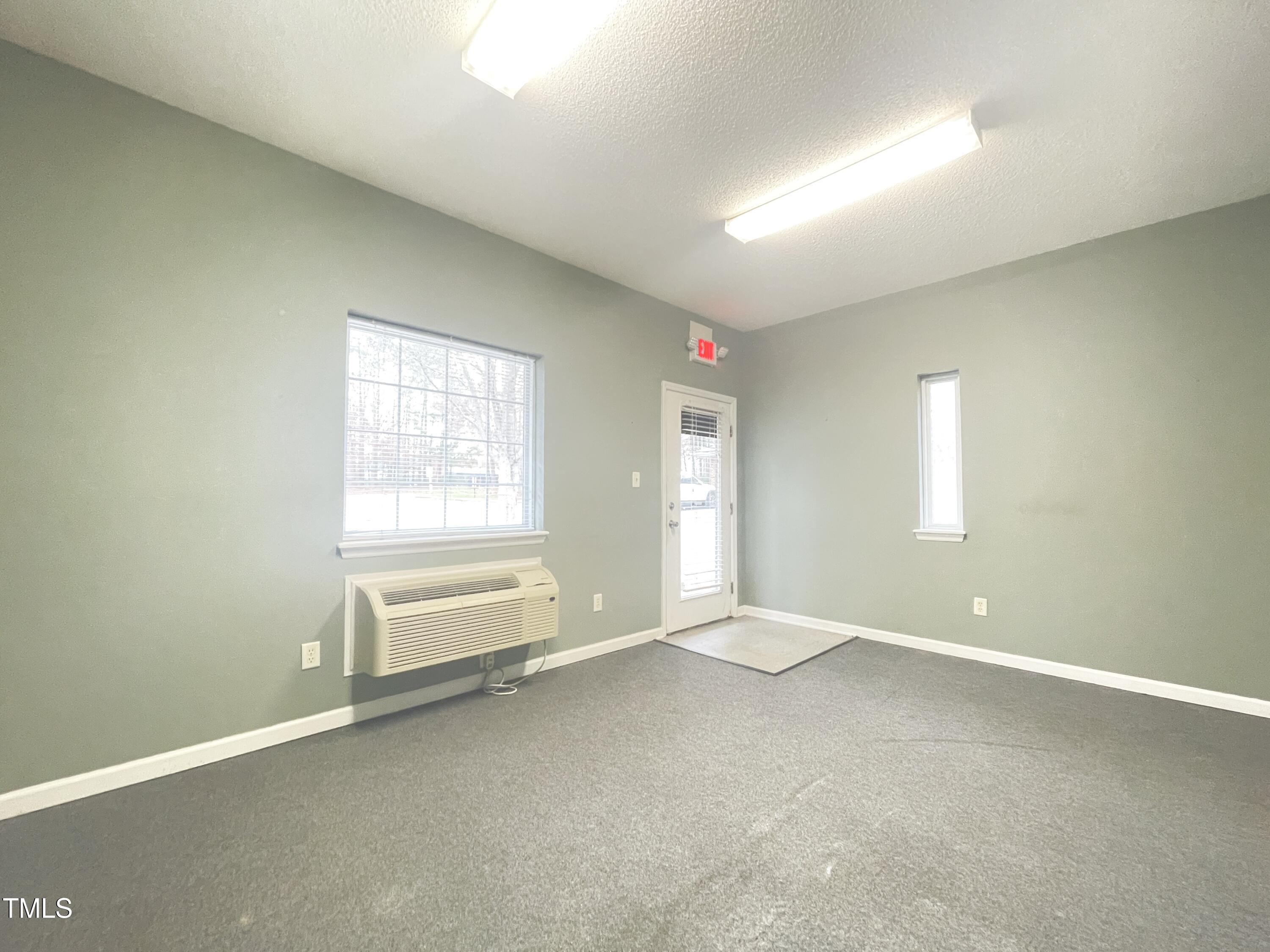 3735 Junction Boulevard Raleigh, NC 27603 - Photo 4 of 8 IMG_2467