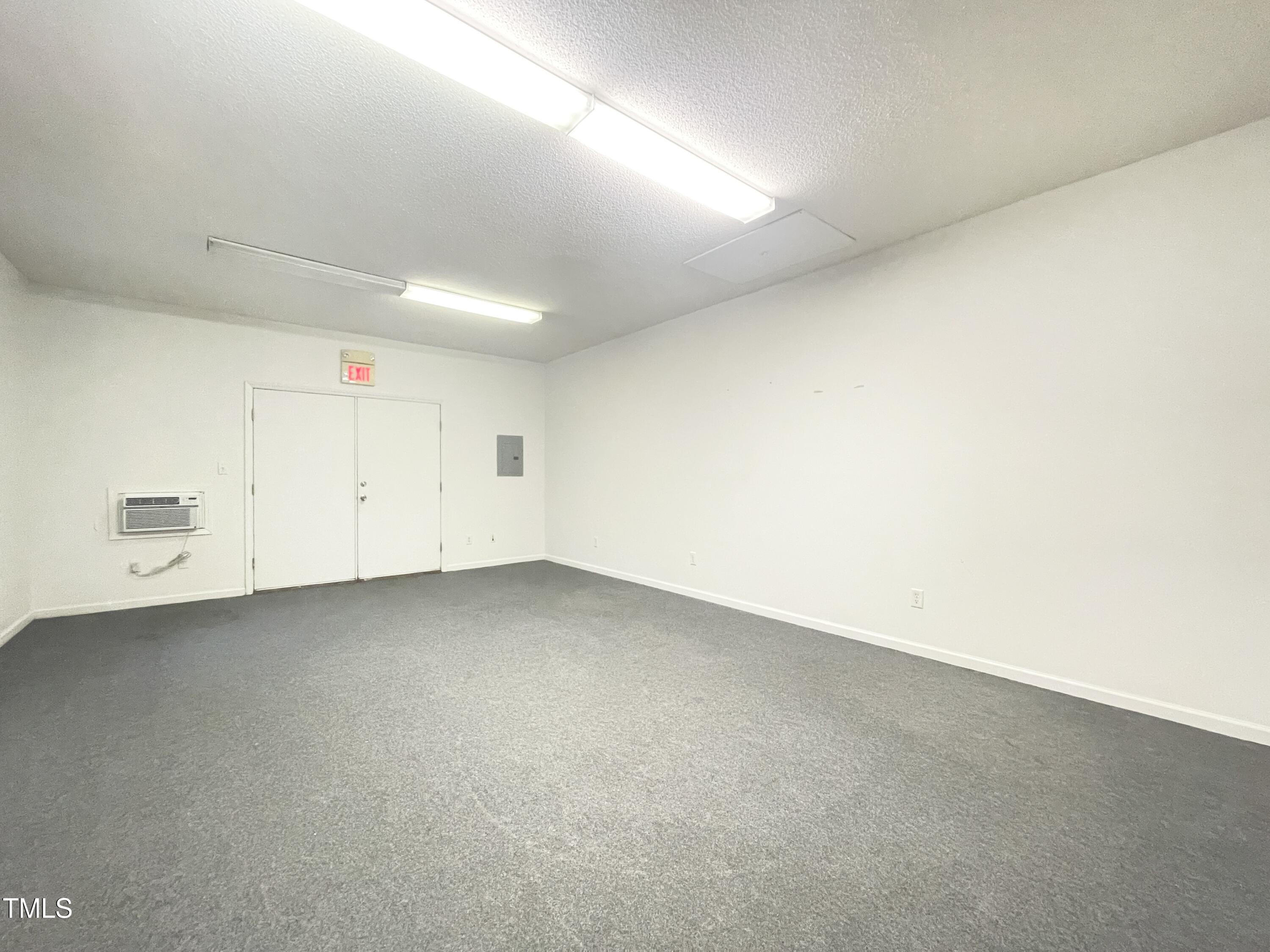 3735 Junction Boulevard Raleigh, NC 27603 - Photo 5 of 8 IMG_2468