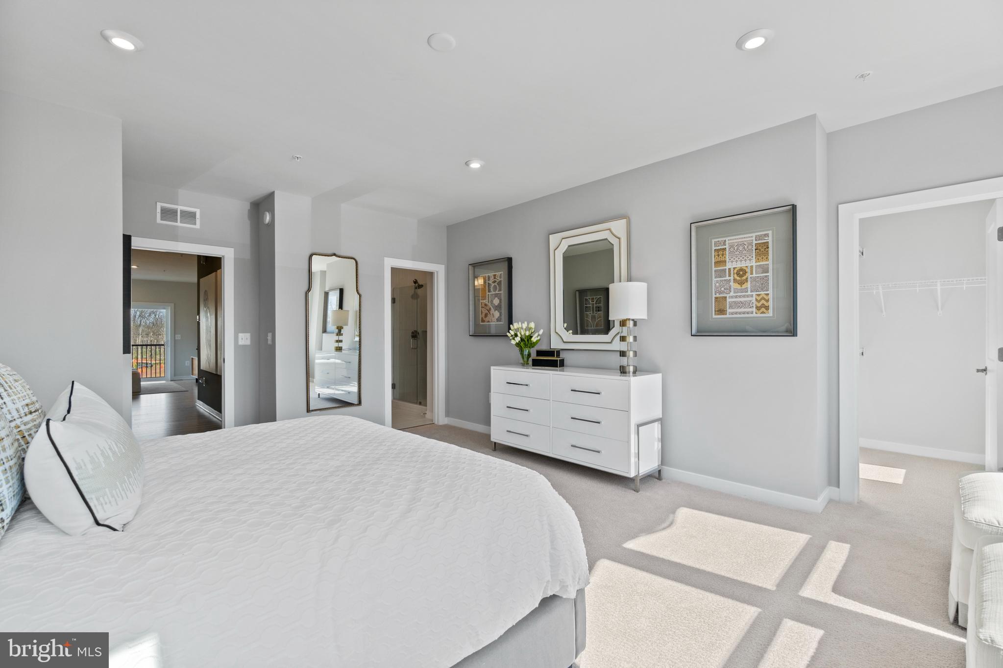 20276 Newfoundland Square Ashburn, VA 20147 - Photo 18 of 40